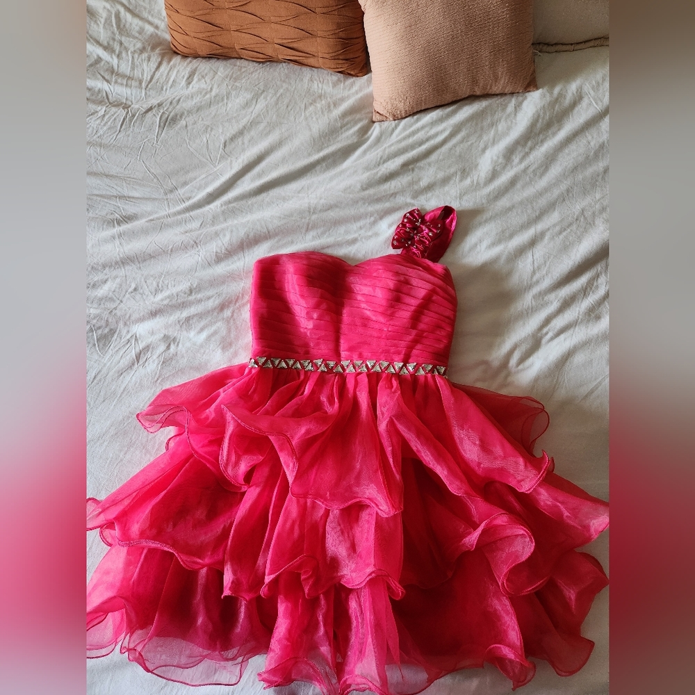 Beautiful hot pink princess prom/birthday/homecoming dress, size 8